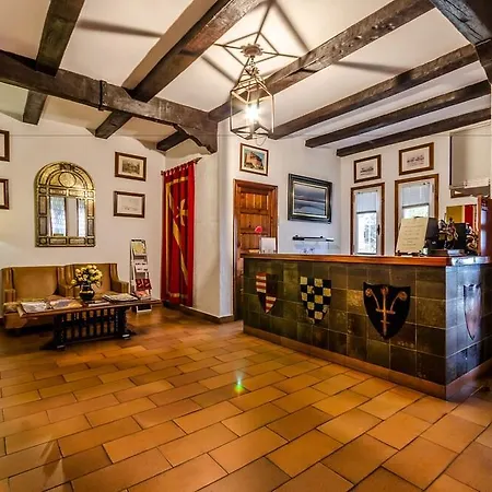 Temple Pradorrey Szálloda